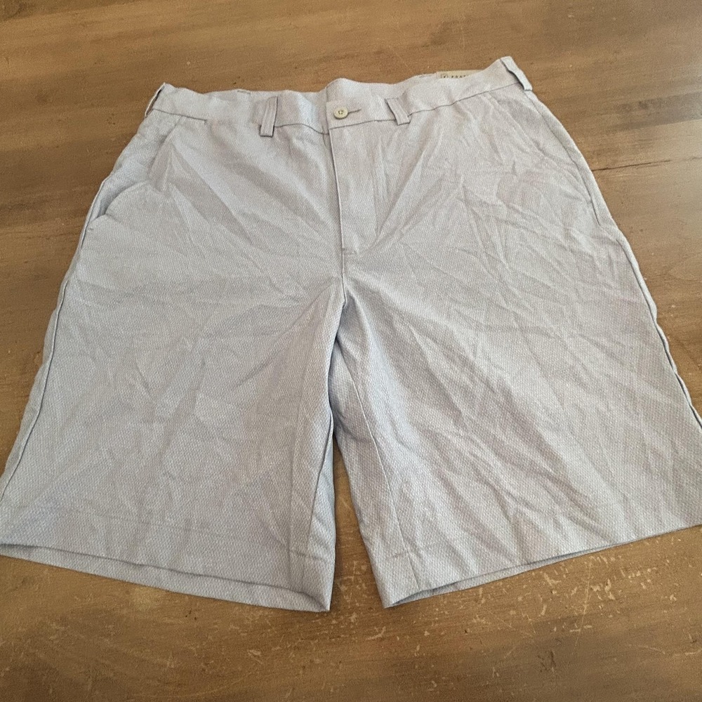 PGA TOUR Golf Shorts Mens 34 Gray Herringbone Stretch Performance Waistband